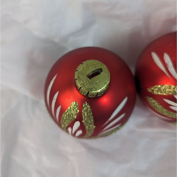 Vintage Glass ornament Polish hand painted Red and Gold 3" - Picture 5 of 6